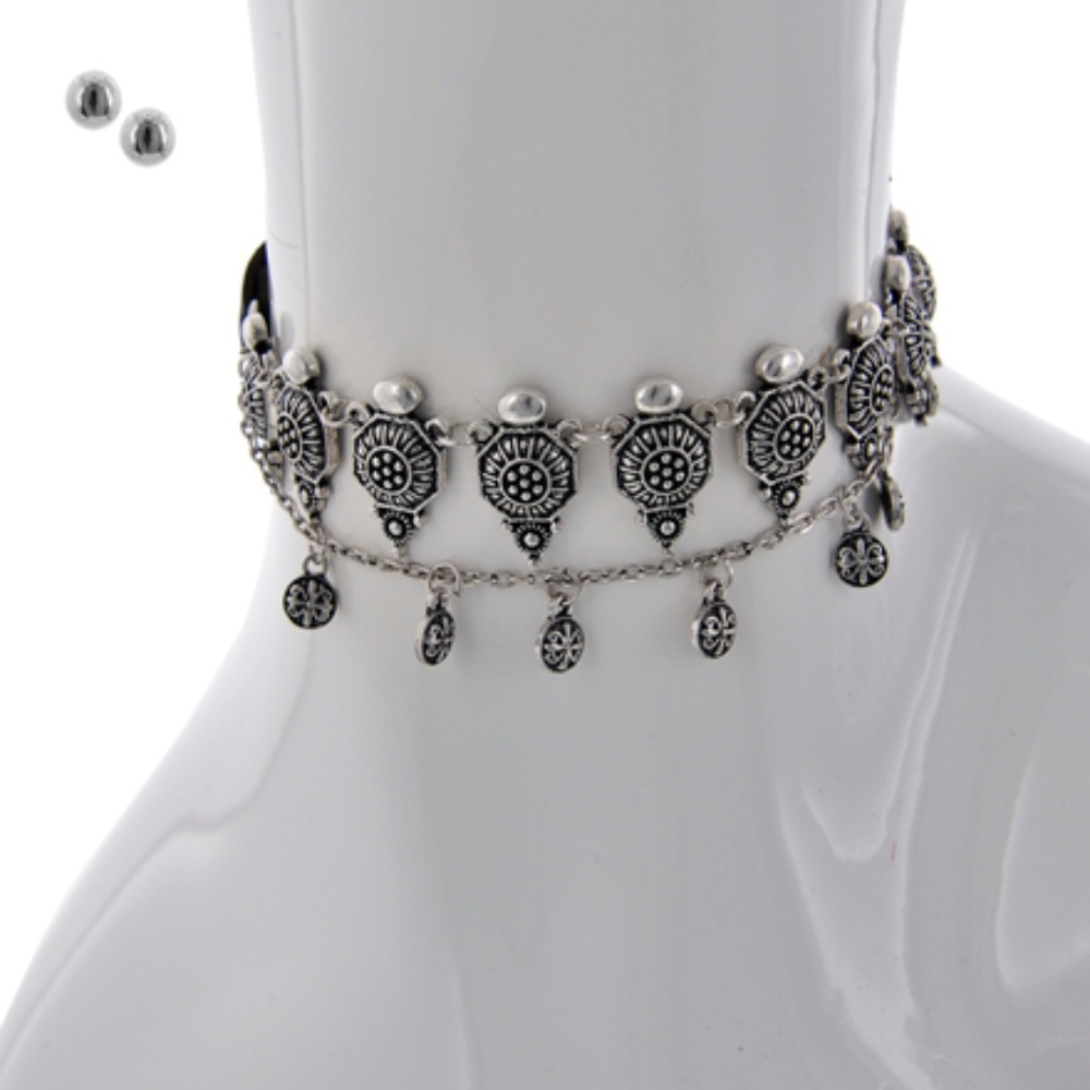 Antique Silver Tone / Black Leatherette / Lead Com